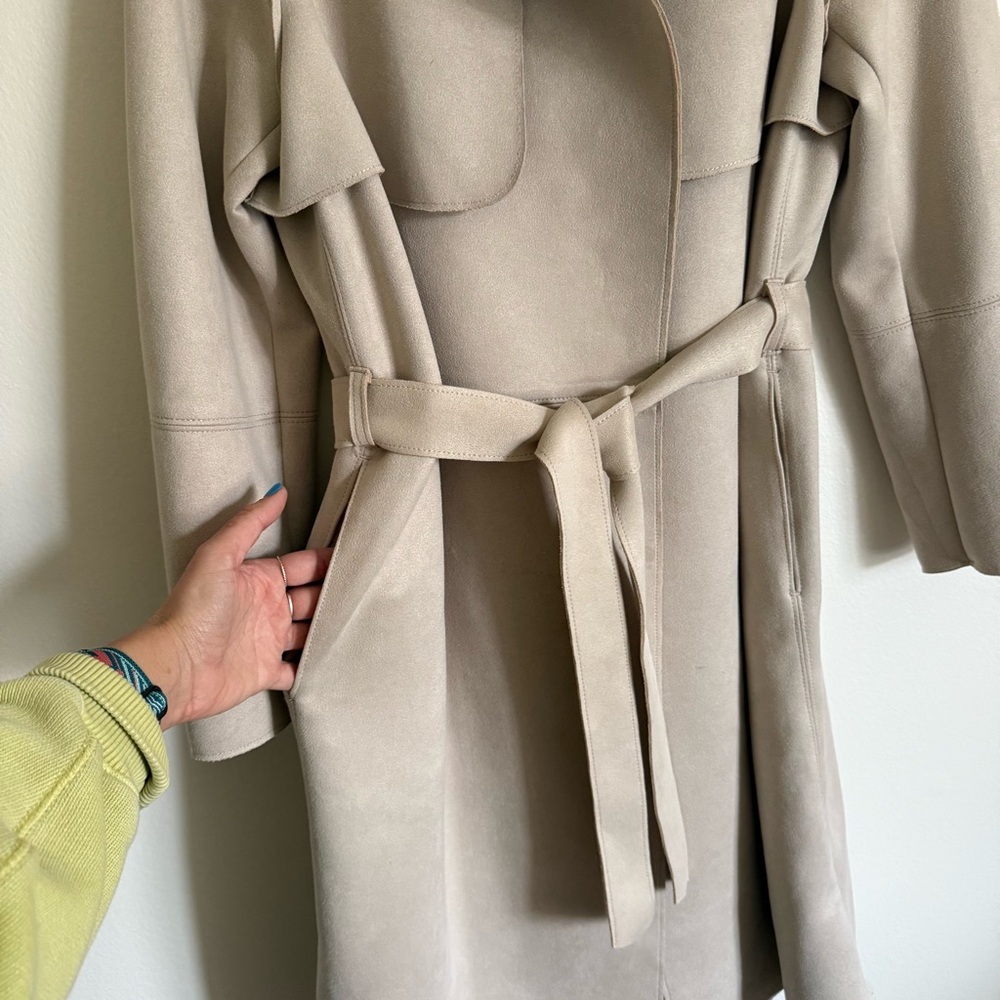 H&M Classic Tan Faux Suede Trench Coat Tie Waist Women's Size Medium - Picture 5 of 10